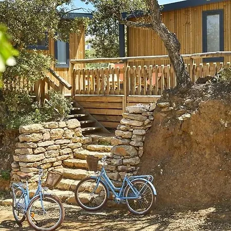 4 Etoiles - Efaabg Roquebrune-sur-Argens